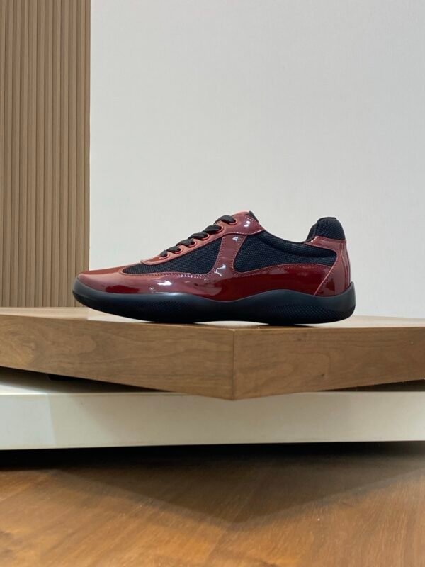 165191be PRDA Trainers with Mesh and Contrast Smooth Overlays - Burgundy