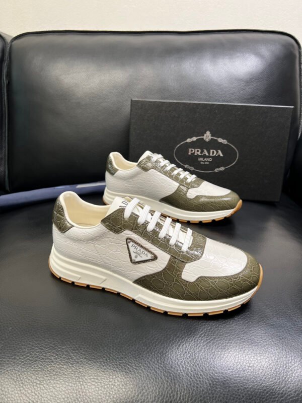 PRDA Low-Top Trainers in White with Olive Contrast Panels
