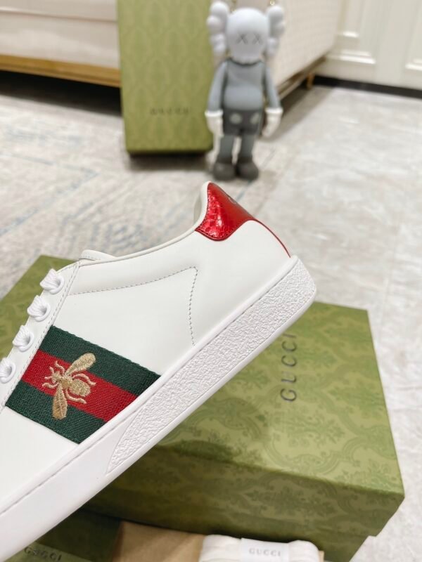 GCCI Trainers with Side Stripe and Embroidered Accent - White
