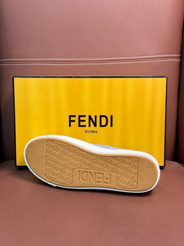 1b9e1645 FND Low-Top Trainers with Fuzzy Laces - Blue