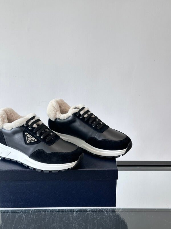 1df97754 PRDA Low-Top Trainers with Plush Lined Collar - Black