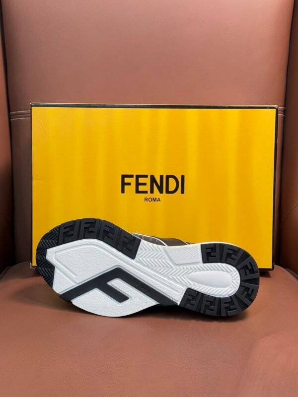 1e0c077d (1) FND Monogram Trainers with White Details - Black