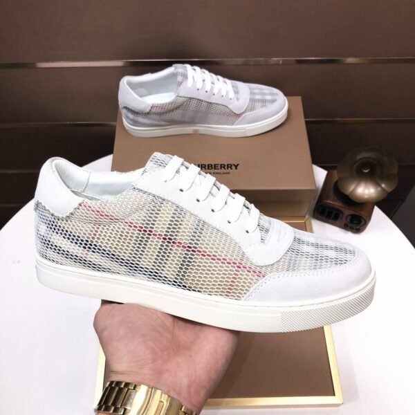 BRBY Low-Top Trainers with Mesh Panels - White