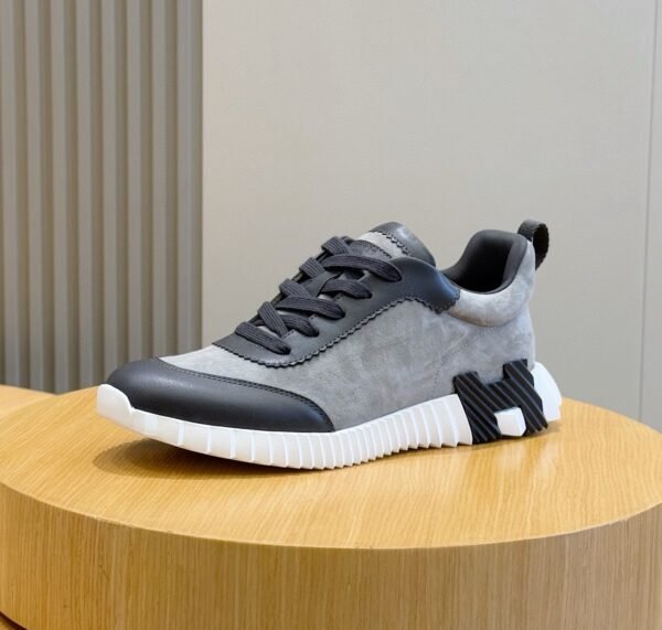 2 HRMS Leather & Suede Trainers – Grey with Black Accents