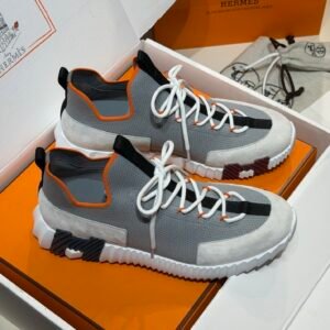 HRMS Knit & Suede Low-Top Trainers – Grey with Black Stripe