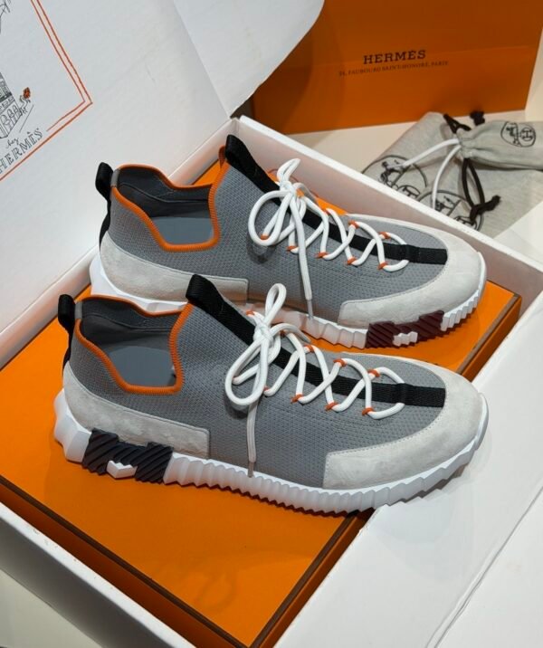 HRMS Knit & Suede Low-Top Trainers – Grey with Black Stripe