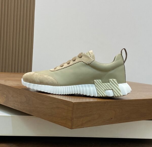 HRMS Suede & Leather Low-Top Trainers – Sand Beige