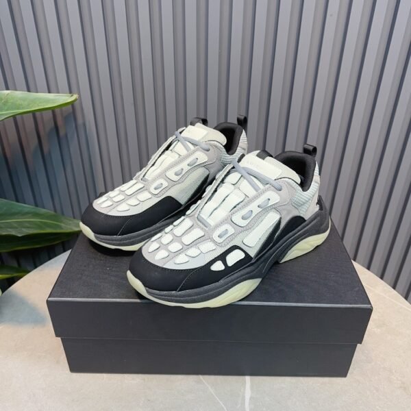 AMR Mesh Suede & Leather Bone Runner Trainers – Grey Black & White