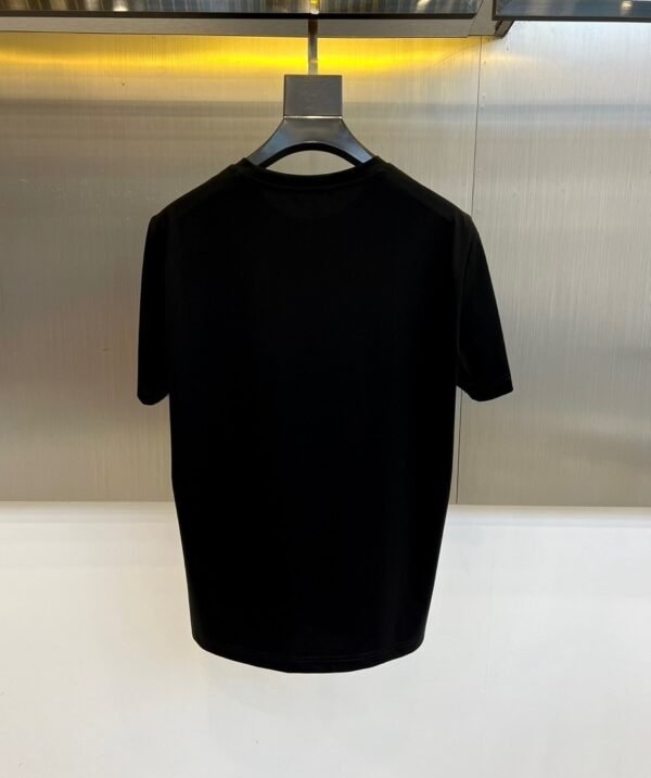 2 BLMN Gold-tone Logo-Print Geometric Textured Detail T-Shirt - Black