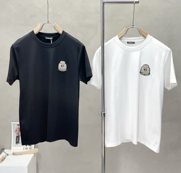 BLMN London Silver Bullion Crest Badge Logo T-Shirt