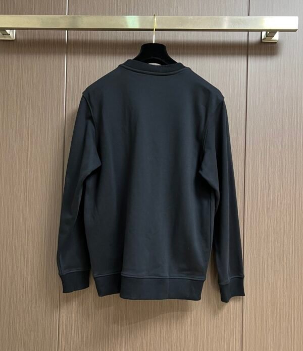 VRSC Gold-Tone Medusa Patch Crewneck Jumper – Black