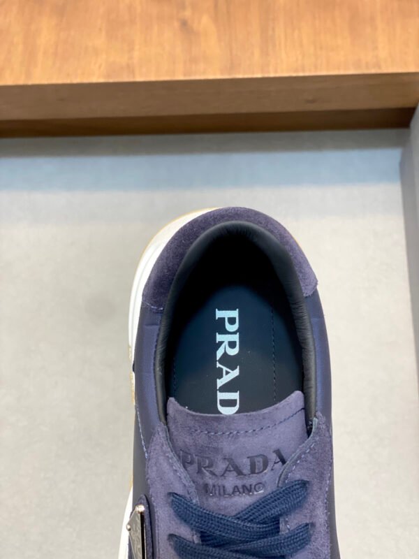 PRDA Low-Top Trainers with Navy Panels