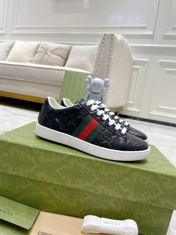 GCCI Trainers with Side Stripe and Embossed Pattern - Black