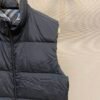 2324d417 BRBY Reversible Zip-Up Gilet - Black