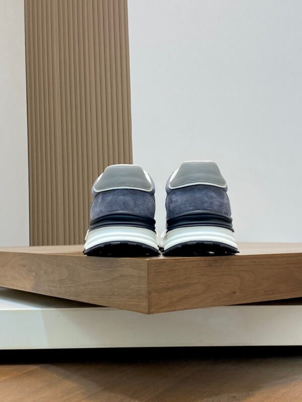 GCCI Low-Top Trainers with Logo Patch - Grey