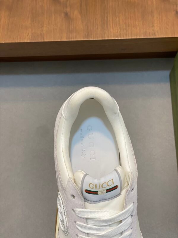 GCCI Low-Top Trainers with Logo Patch Detail - off-White/Ivory