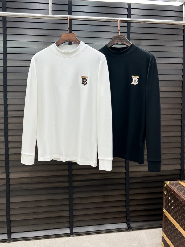 242af165 BRBY Crew Neck Jumper with Emblem Detail - White