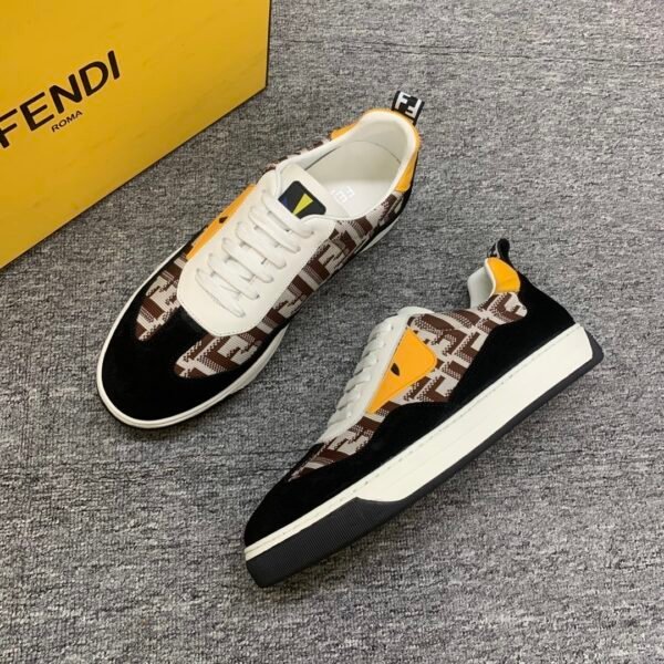 FND Low-Top Trainers with Logo Pattern - Black/Brown