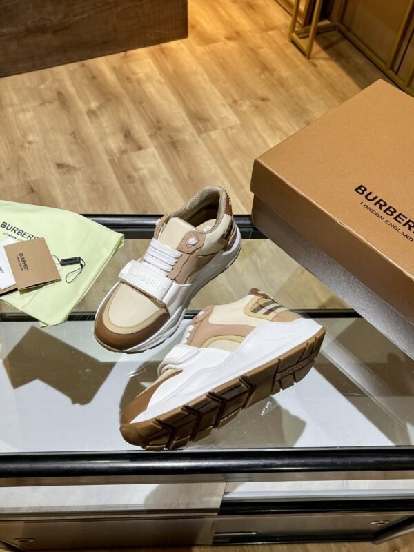 BRBY Trainers with Check Heel Panel and Strap - Beige