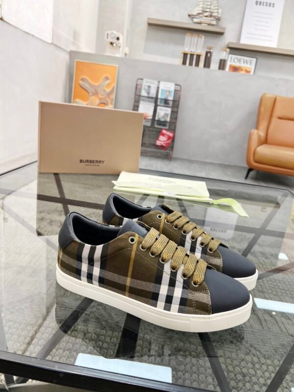 BRBY Trainers with Check Panels - Black/Brown