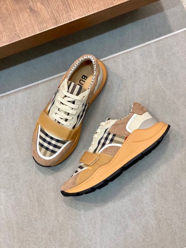 BRBY Trainers with Check Panel and Strap - Camel