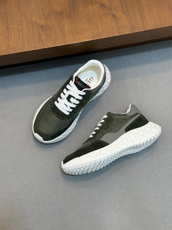 GCCI Trainers with Contrast Panels and Textured Sole - Olive Green