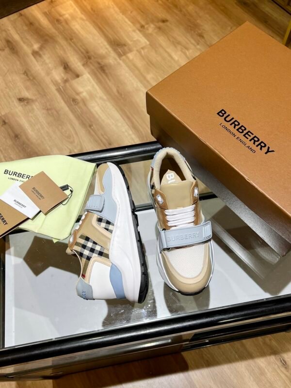 BRBY Trainers with Check Panels - Beige