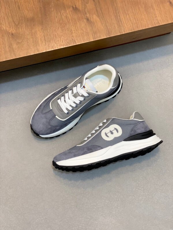 GCCI Low-Top Trainers with Logo Patch - Grey