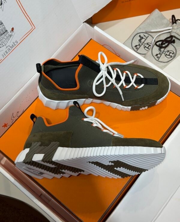 HRMS Knit & Suede Low-Top Trainers – Olive Green with Black Stripe