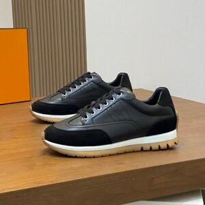 HRMS Low-Top Leather & Suede Overlays Trail Trainers - Black 