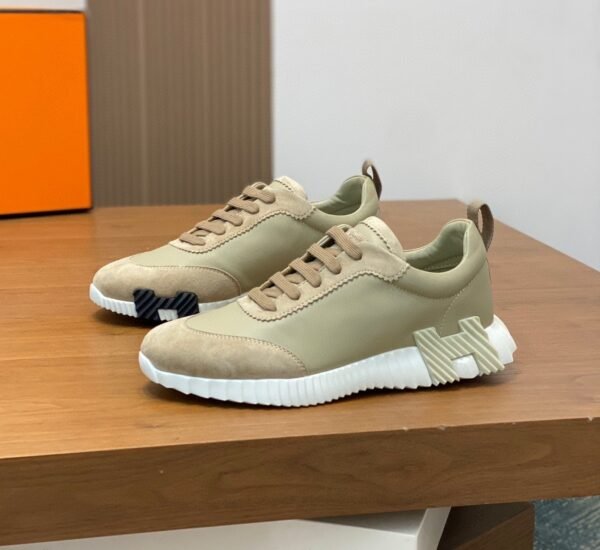 HRMS Suede & Leather Low-Top Trainers – Sand Beige