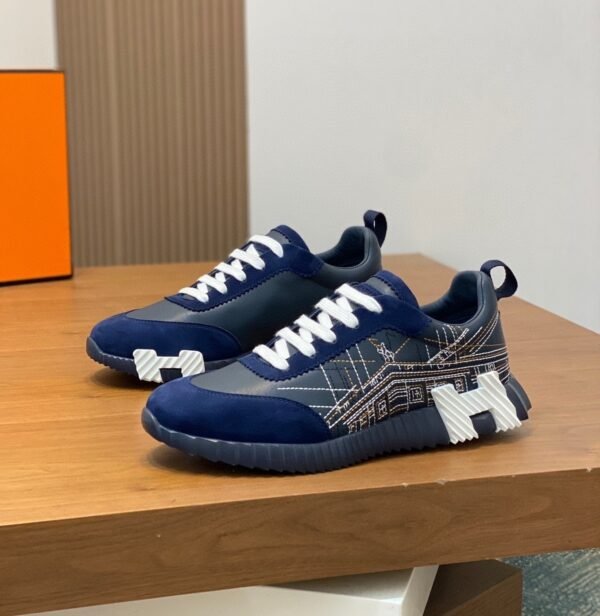 HRMS Circuit Board Pattern Suede & Leather Trainers – Navy Blue