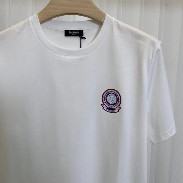 3 BLMN Lion Crest Two-Tone Logo Round Neck T-Shirt