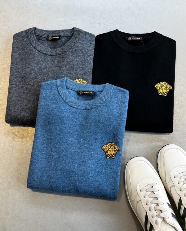 VRSC Embroidered Medusa Logo Wool-Blend Knit Jumper – Black