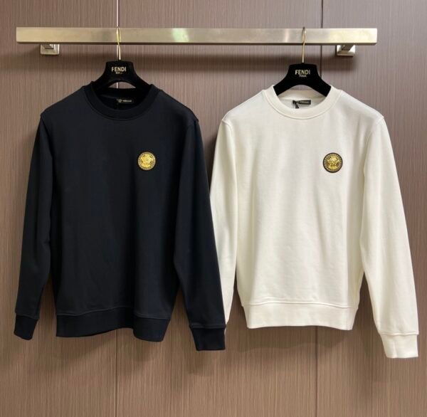 VRSC Gold-Tone Medusa Patch Crewneck Jumper – Black
