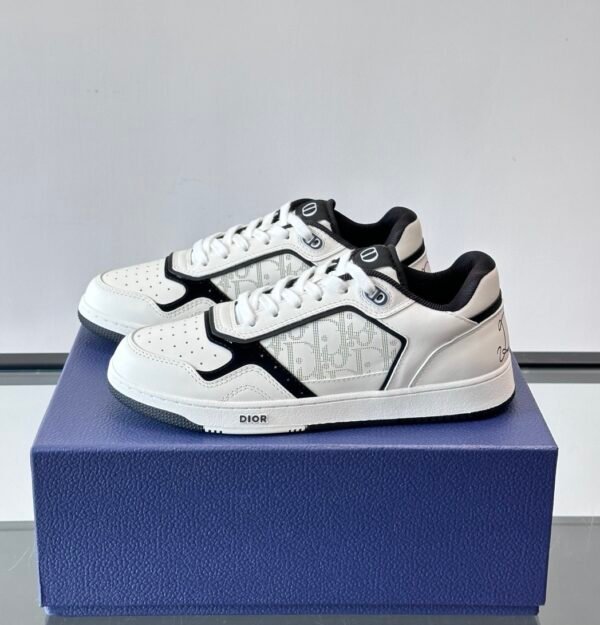 3 DXR CD Oblique Uptown Low-Top Sneaker – White & Black