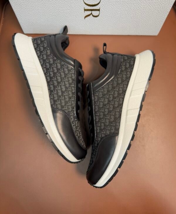 DXR CD Grey & Black Oblique Jacquard Leather Accents Runner Trainers