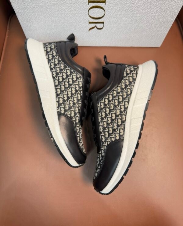 DXR CD Beige & Black Oblique Jacquard Leather Accents Runner Trainers