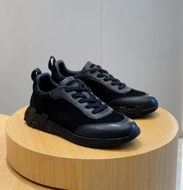 3 HRMS Leather & Suede Trainers – Triple Black