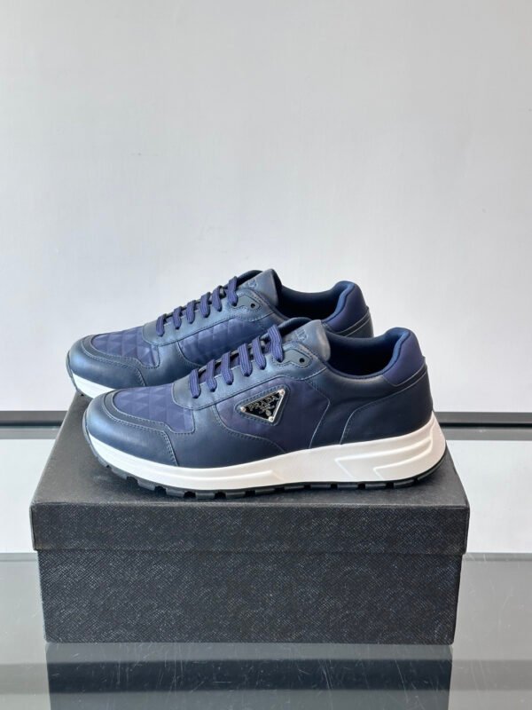 PRDA Trainers with Navy Geometric Panel Details