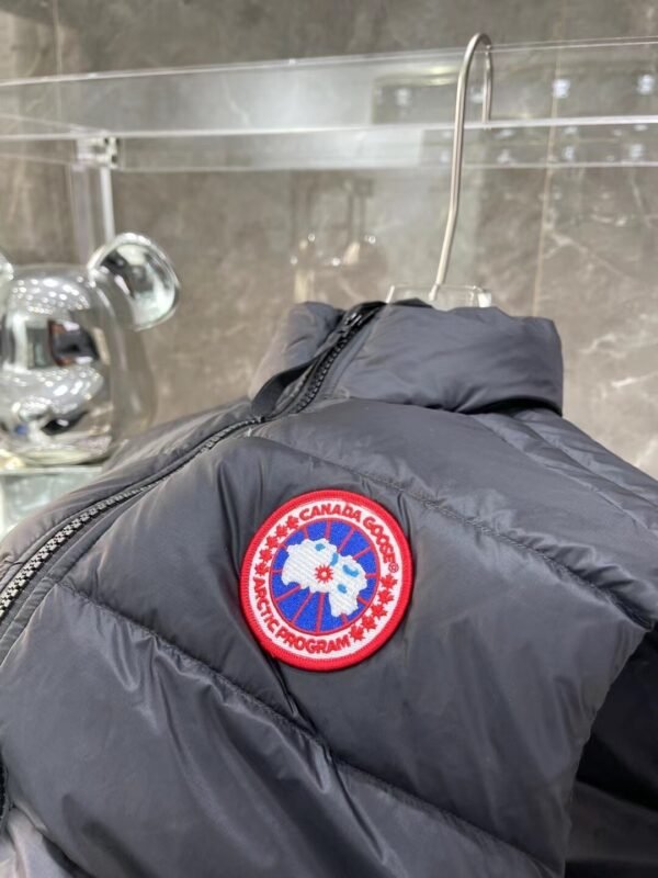 3256f547 CG Quilted Puffer Gilet - Black