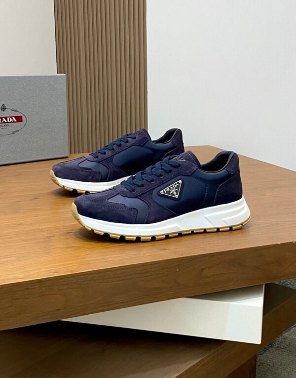 PRDA Low-Top Trainers with Navy Panels