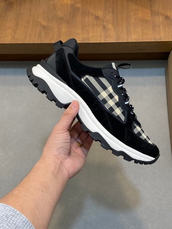 BRBY Trainers with Contrast Check Panels - Black