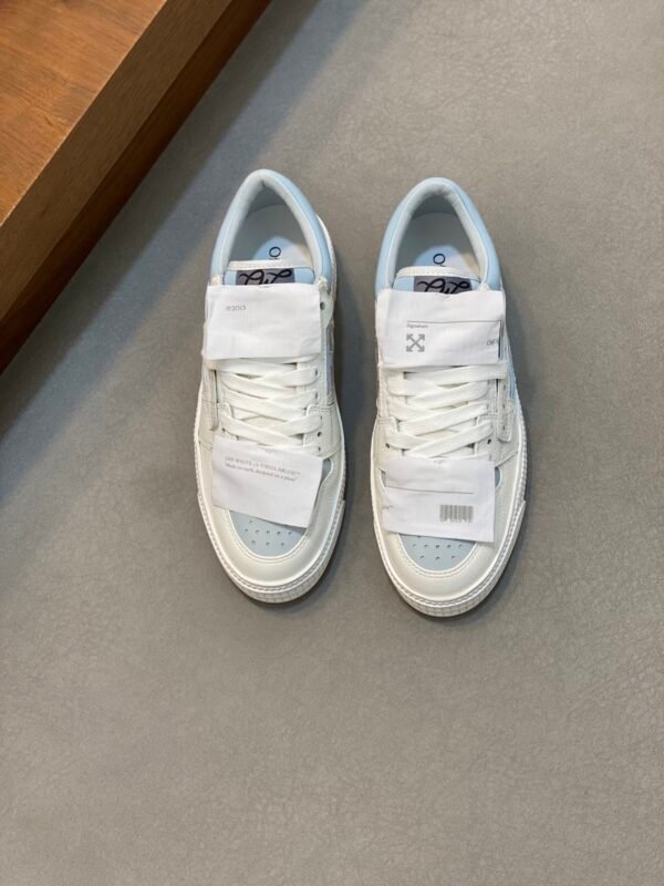 OFFW Low-Top Trainers with White and Ice Blue Contrast Panels