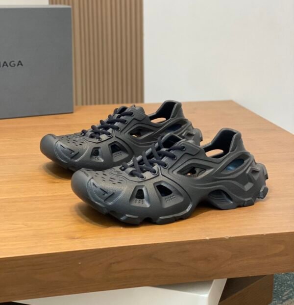 BLNCG Chuncky Sculpted Low-Top Trainers - Black