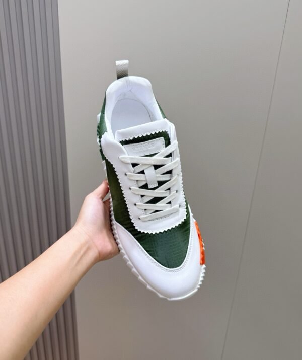 HRMS Technical Knit with Leather Accents Trainers – Green & White