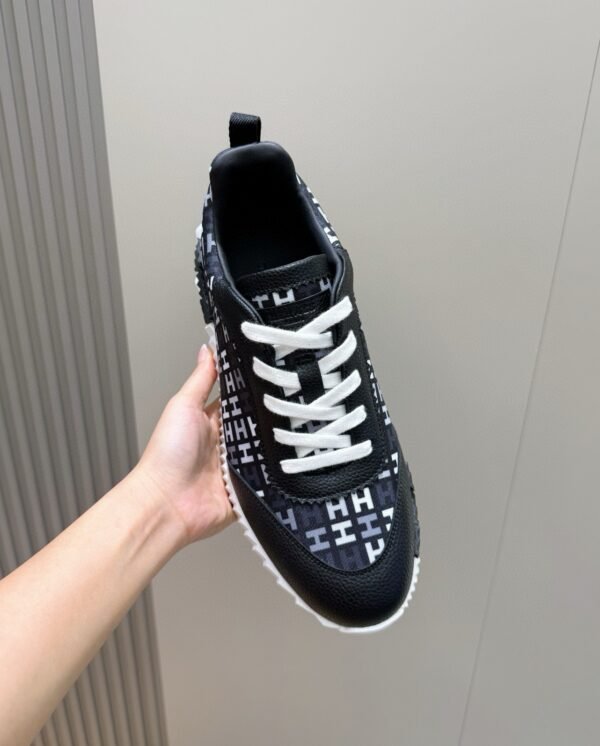 4 HRMS Monogram Canvas & Leather Low-Top Trainers – Black & White