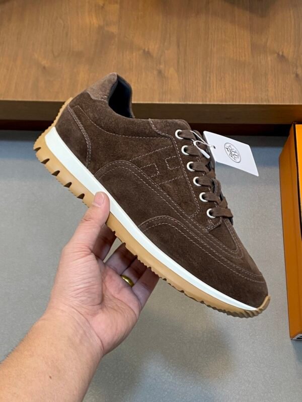 4 HRMS Low-Top Suede Trail Trainers - Brown