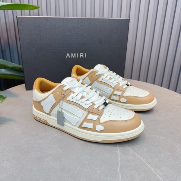 4 AMR Skel Leather Trainers – Alabaster with White Accents