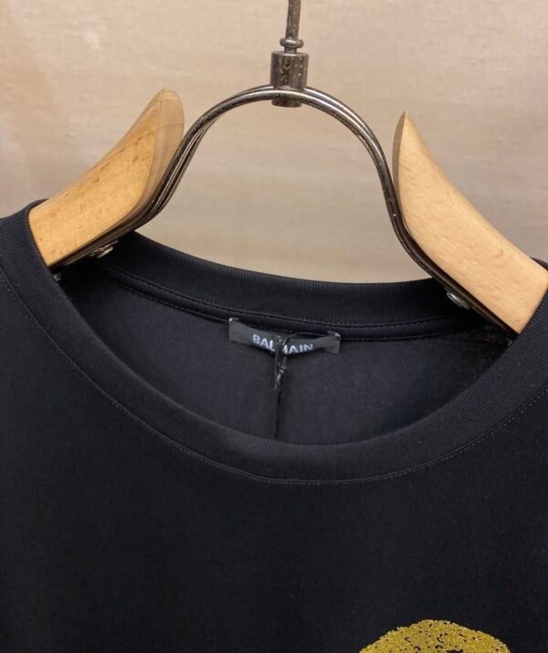 BLMN Gold Logo Kiss Print T-Shirt – Black